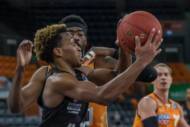 此前的稳健 此前的稳健